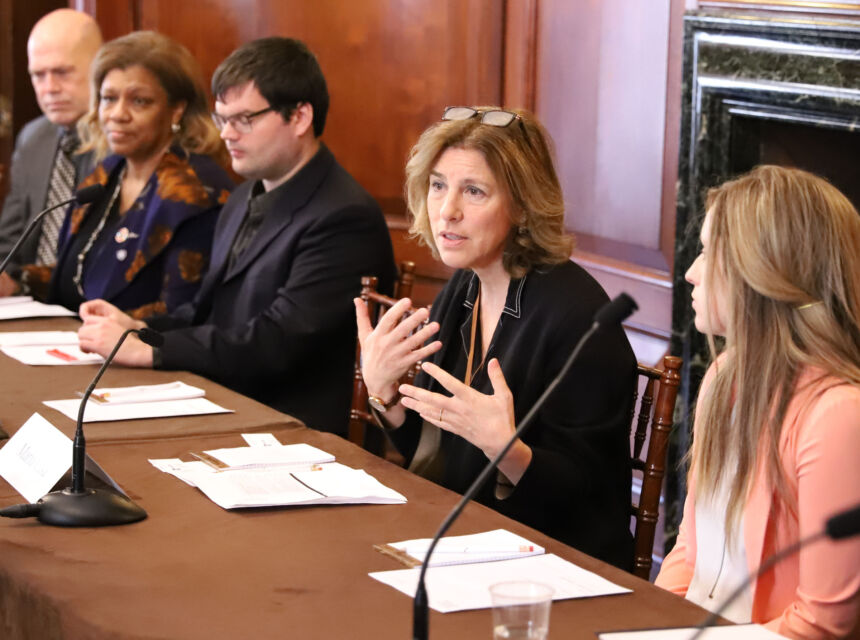 Staff member at the Council on Foreign Relations talks to SIA students during the career trip